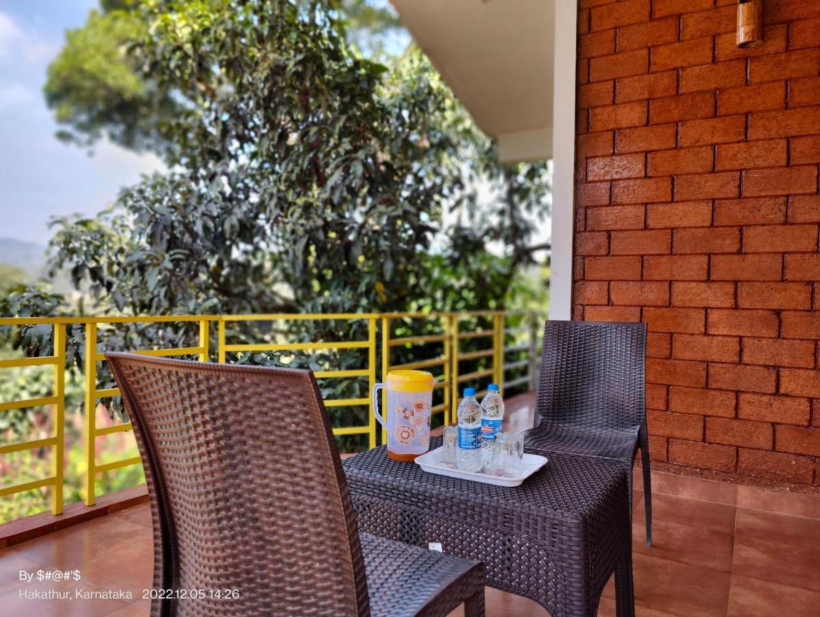 Pool Side Villa'S Of Coorg 马迪凯里 外观 照片