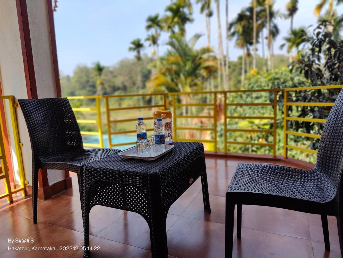 Pool Side Villa'S Of Coorg 马迪凯里 外观 照片