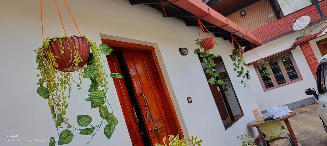 Pool Side Villa'S Of Coorg 马迪凯里 外观 照片