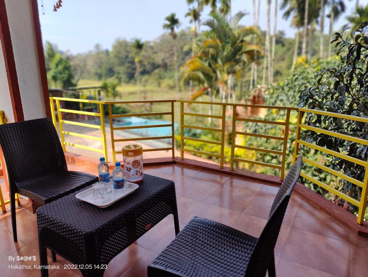 Pool Side Villa'S Of Coorg 马迪凯里 外观 照片
