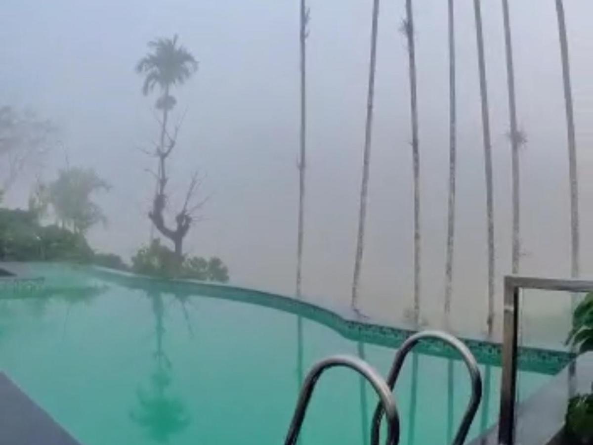 Pool Side Villa'S Of Coorg 马迪凯里 外观 照片